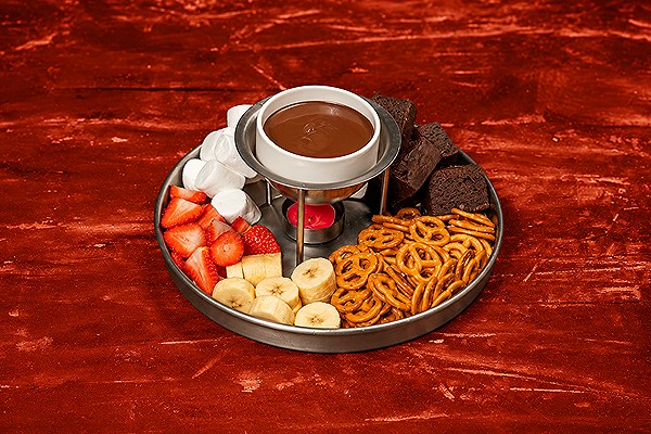 FONDUE POT